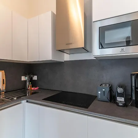 Perondi Apartment *